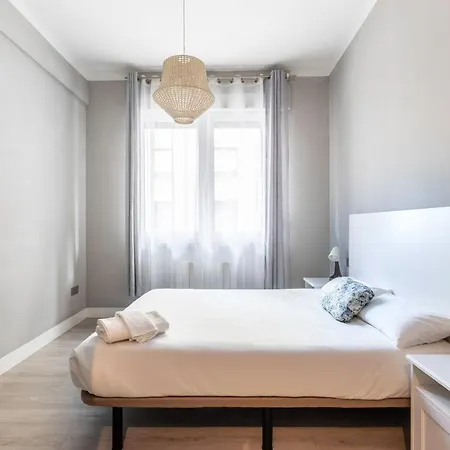 Piso Reformado En Centro * Bilbao