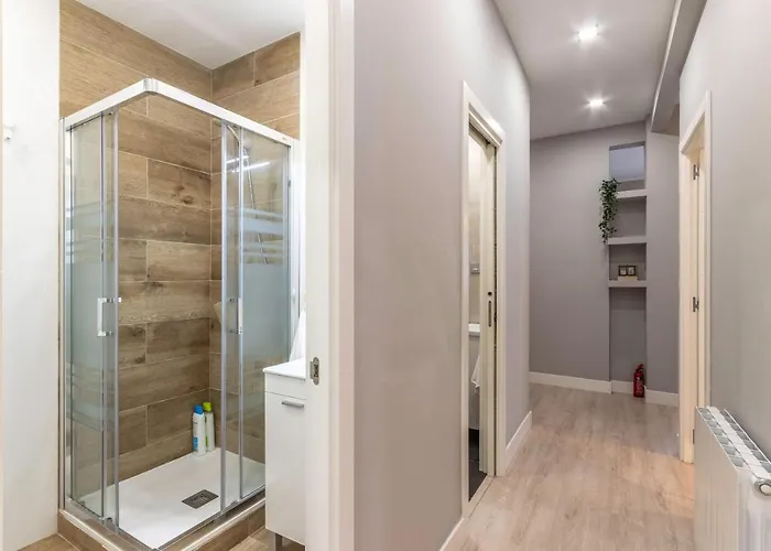 Piso Reformado En Centro Більбао